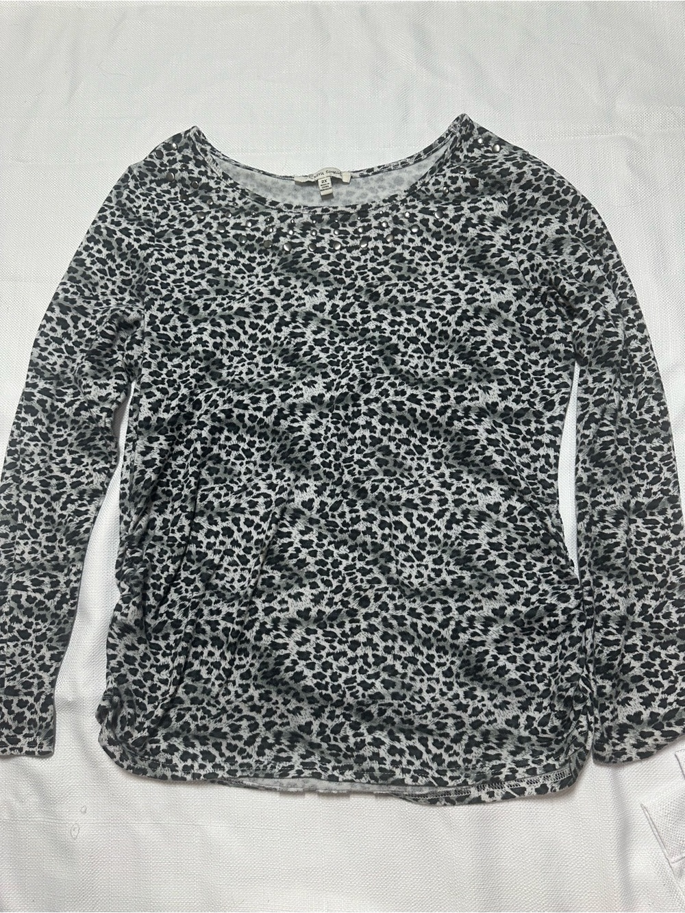 Extra Touch Black and White Leopard Print Long Sleeve Tee